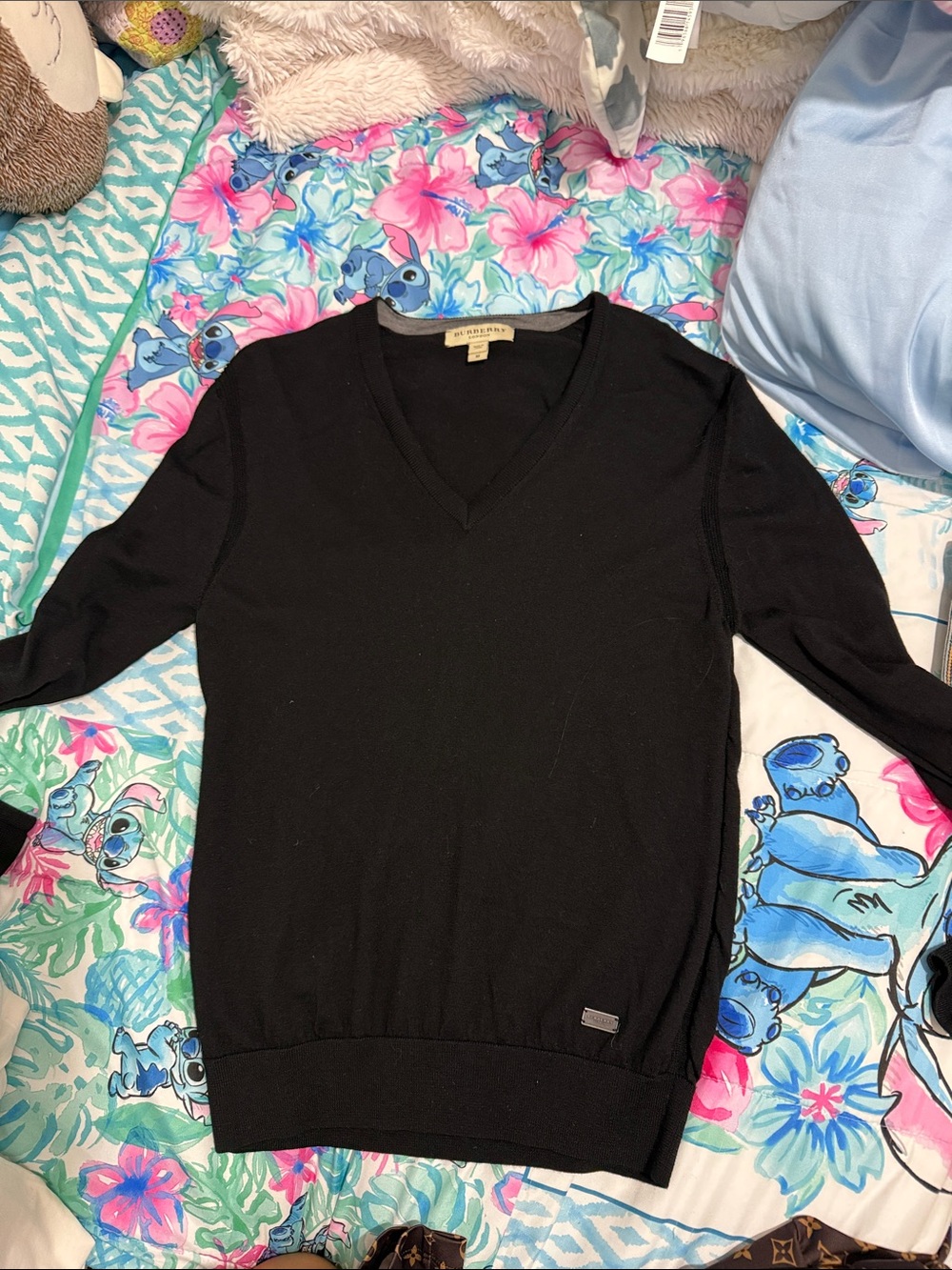 Burberry Men's Black V-Neck Sweater - Classic Knitting size M fits S-M